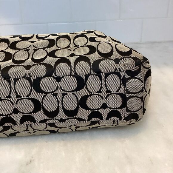 Coach Jacquard Signature Logo North South Large Gallery Tote - Picture 7 of 15